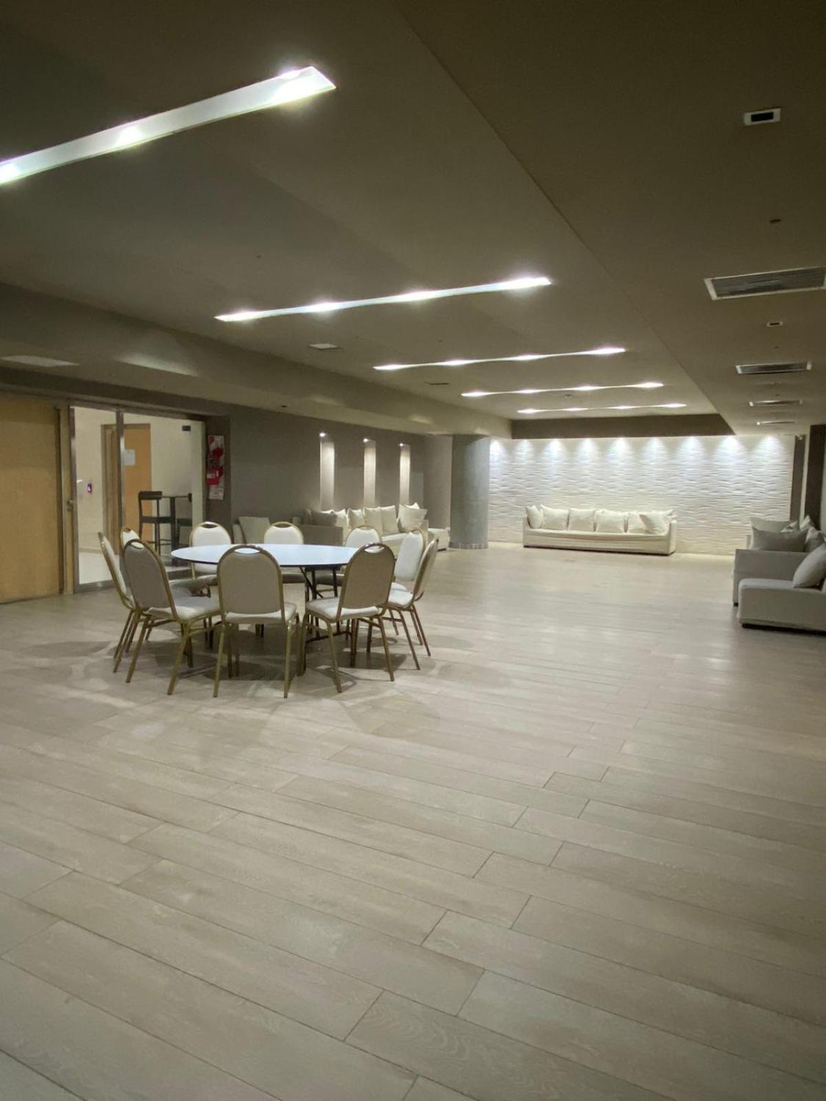 Hermoso Departamento 2 Ambientes Con Estacionamiento Ciudad Autónoma de Buenos Aires